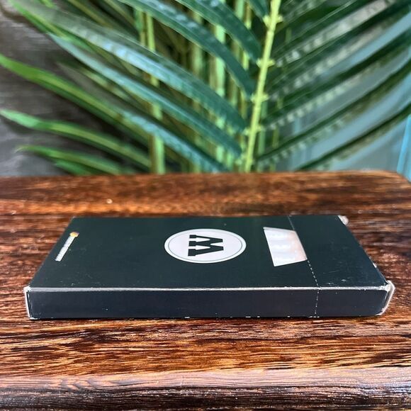 Molotow One4All Acrylic Pump Marker in Signal White. 2mm Fine Tip. 6-Pack. NIB! - Picture 7 of 11